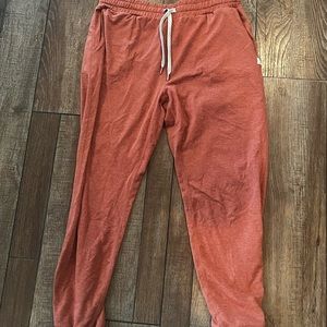 Vuori joggers, size medium